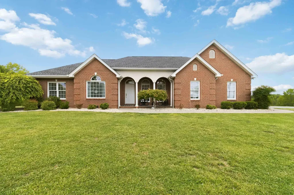 1224 Whitson School Road London KY 40741