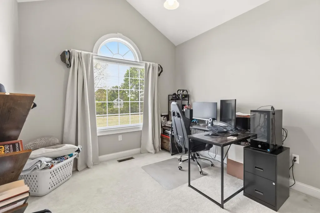1224 Whitson School Road London KY 40741