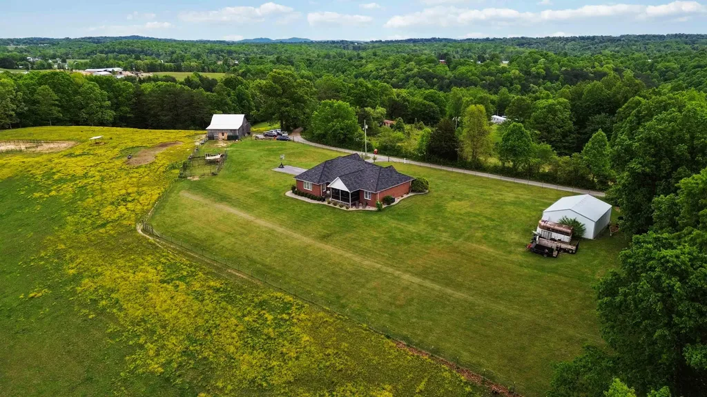 1224 Whitson School Road London KY 40741