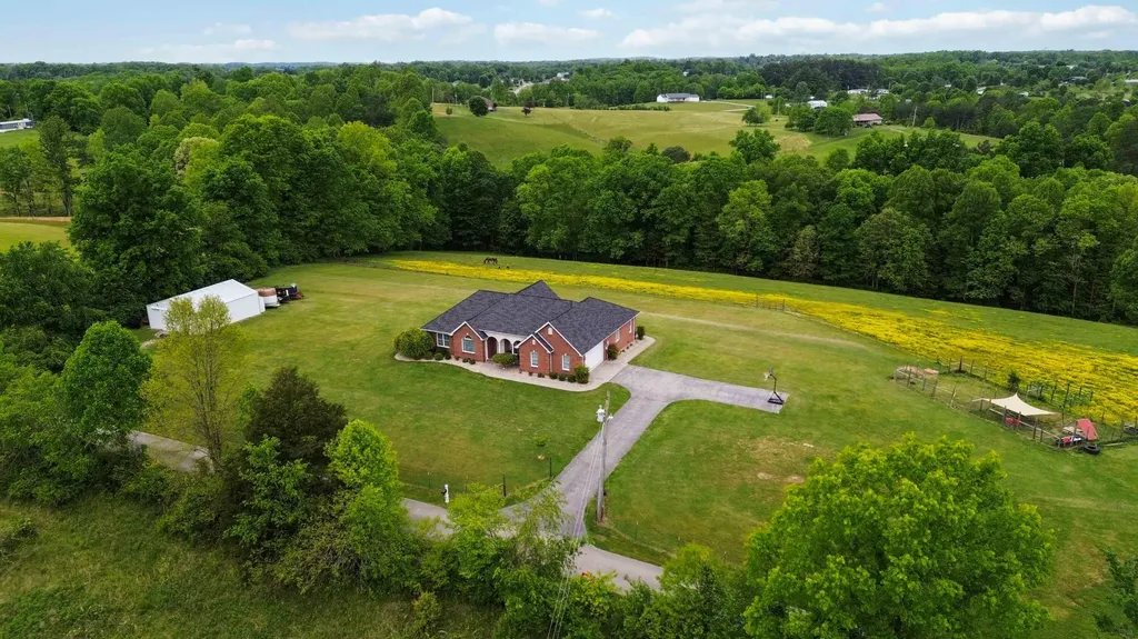1224 Whitson School Road London KY 40741