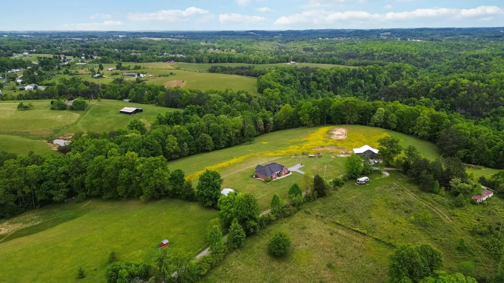 1224 Whitson School Road London KY 40741