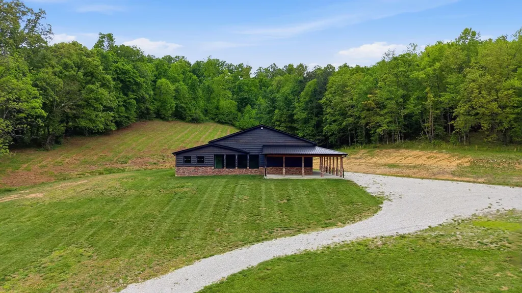 223 Hollin Road Tyner KY 40486
