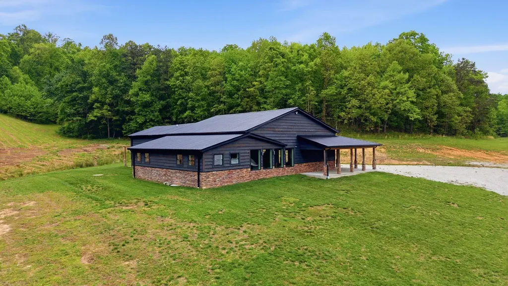 223 Hollin Road Tyner KY 40486