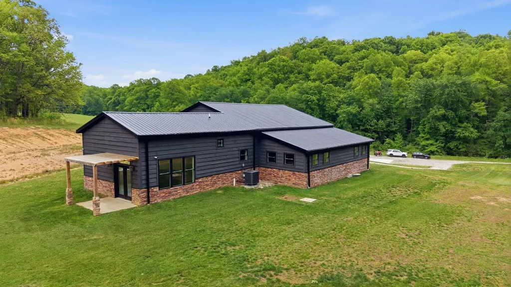 223 Hollin Road Tyner KY 40486