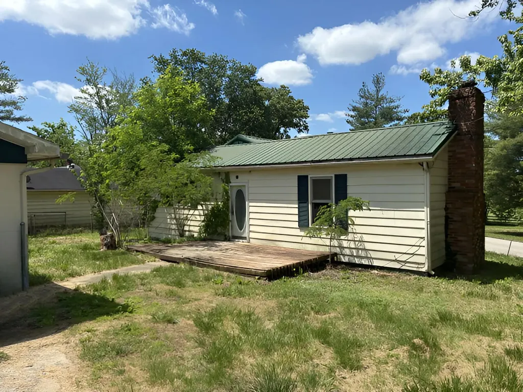 400 Flint Road Waco KY 40385