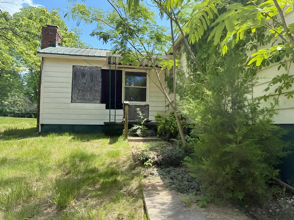 400 Flint Road Waco KY 40385