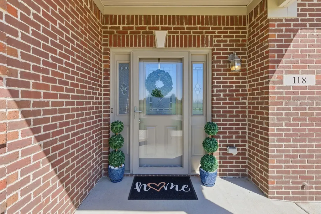 118 Woods Way Frankfort KY 40601