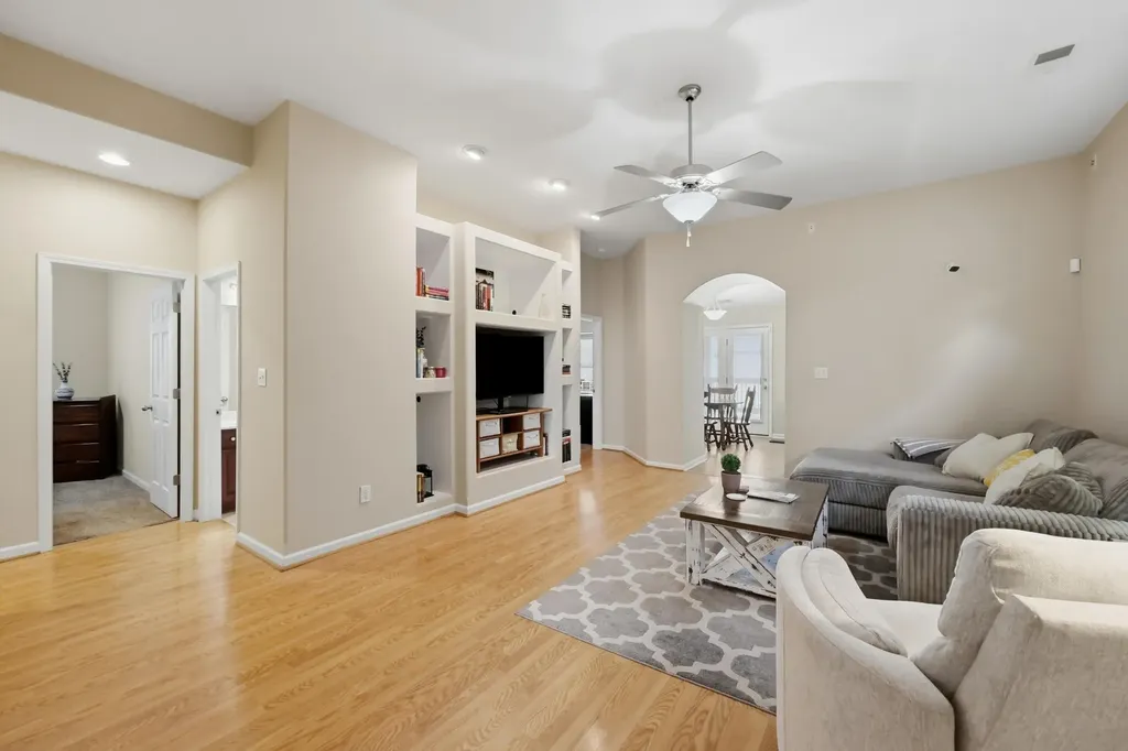205 Gauley Lane Lexington KY 40511