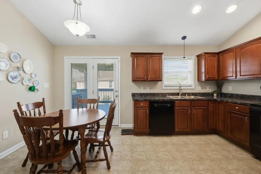 205 Gauley Lane Lexington KY 40511