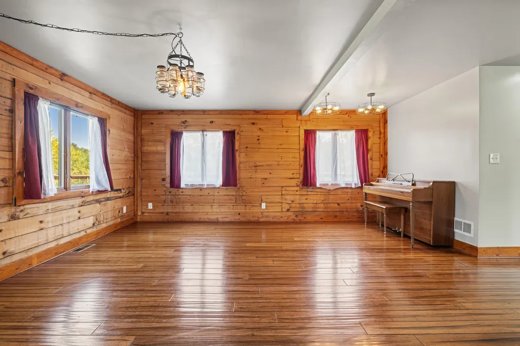 1870 Timber Creek Road Bloomfield KY 40008