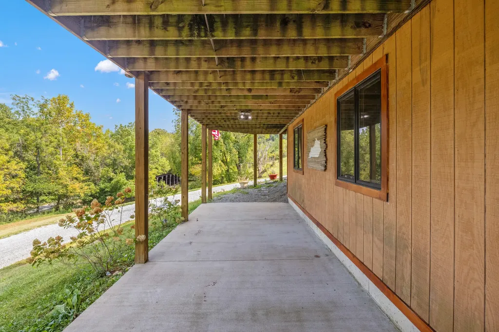 1870 Timber Creek Road Bloomfield KY 40008