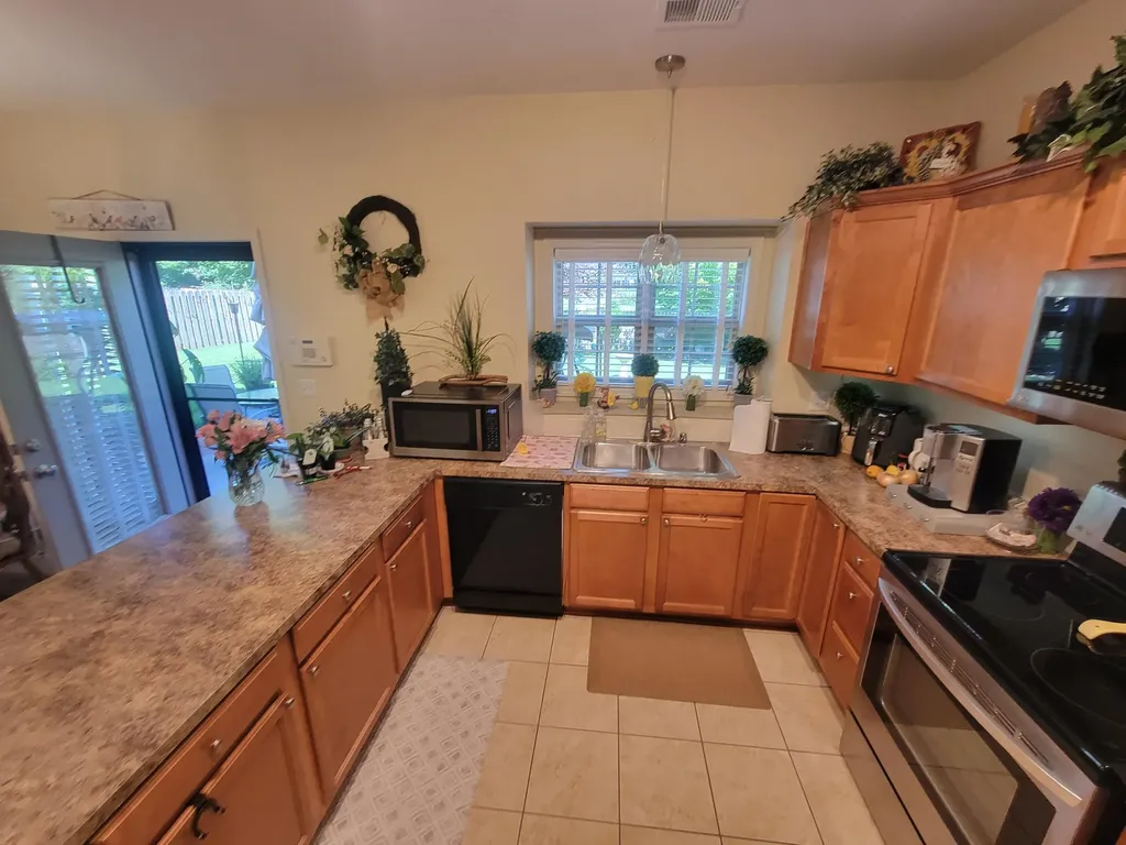4437 Turtle Creek Way Lexington KY 40509