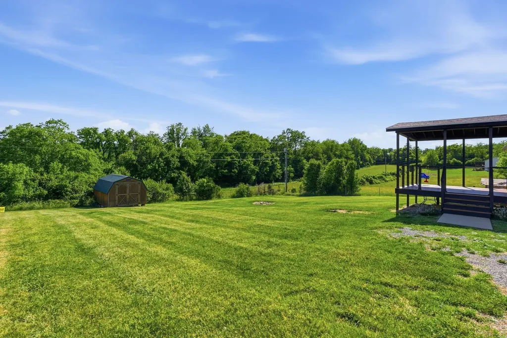269 Sun Valley Drive Stanford KY 40484