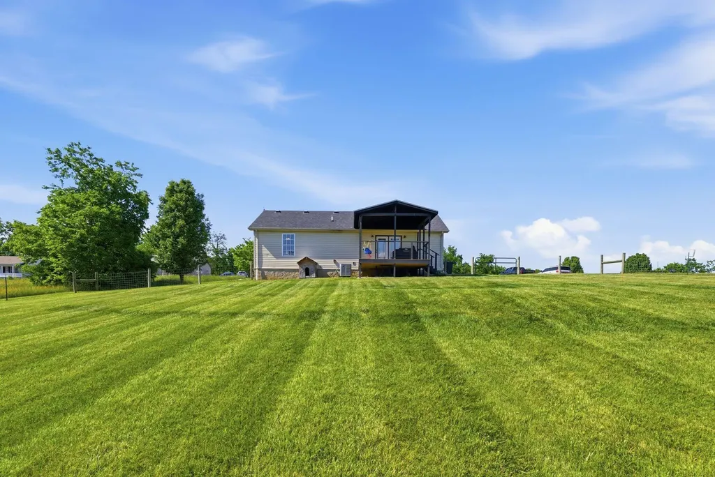 269 Sun Valley Drive Stanford KY 40484