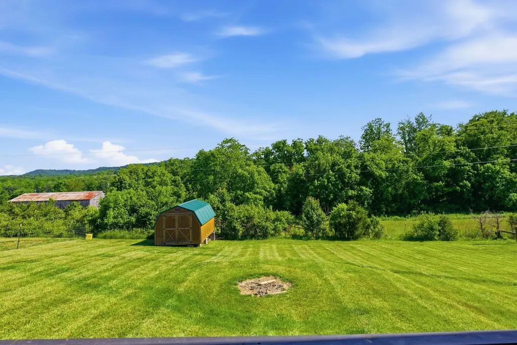 269 Sun Valley Drive Stanford KY 40484