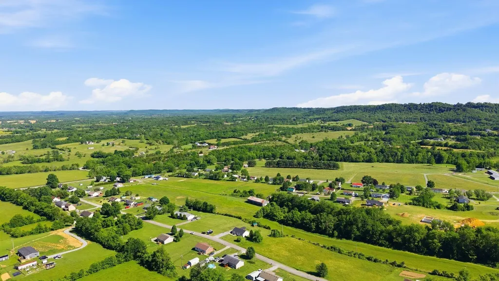 269 Sun Valley Drive Stanford KY 40484
