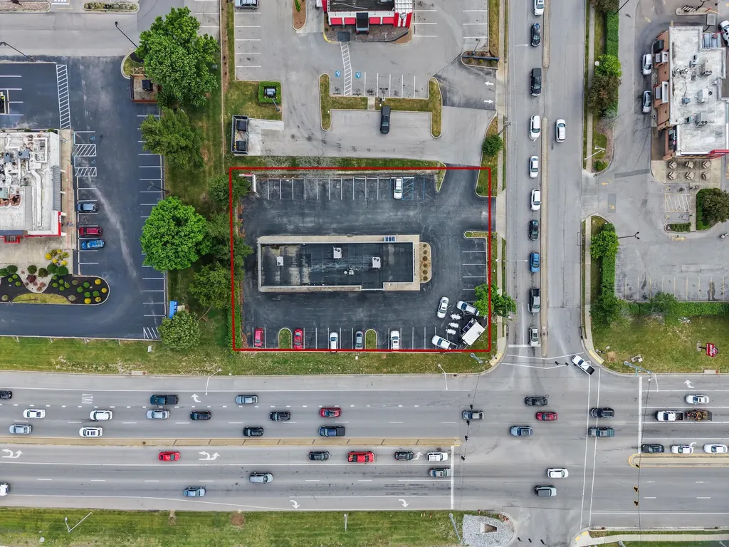 1498 Boardwalk Lexington KY 40511