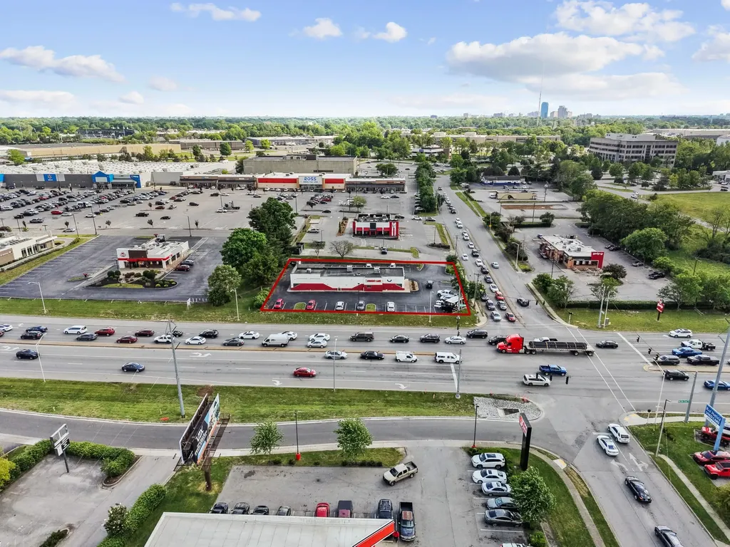 1498 Boardwalk Lexington KY 40511