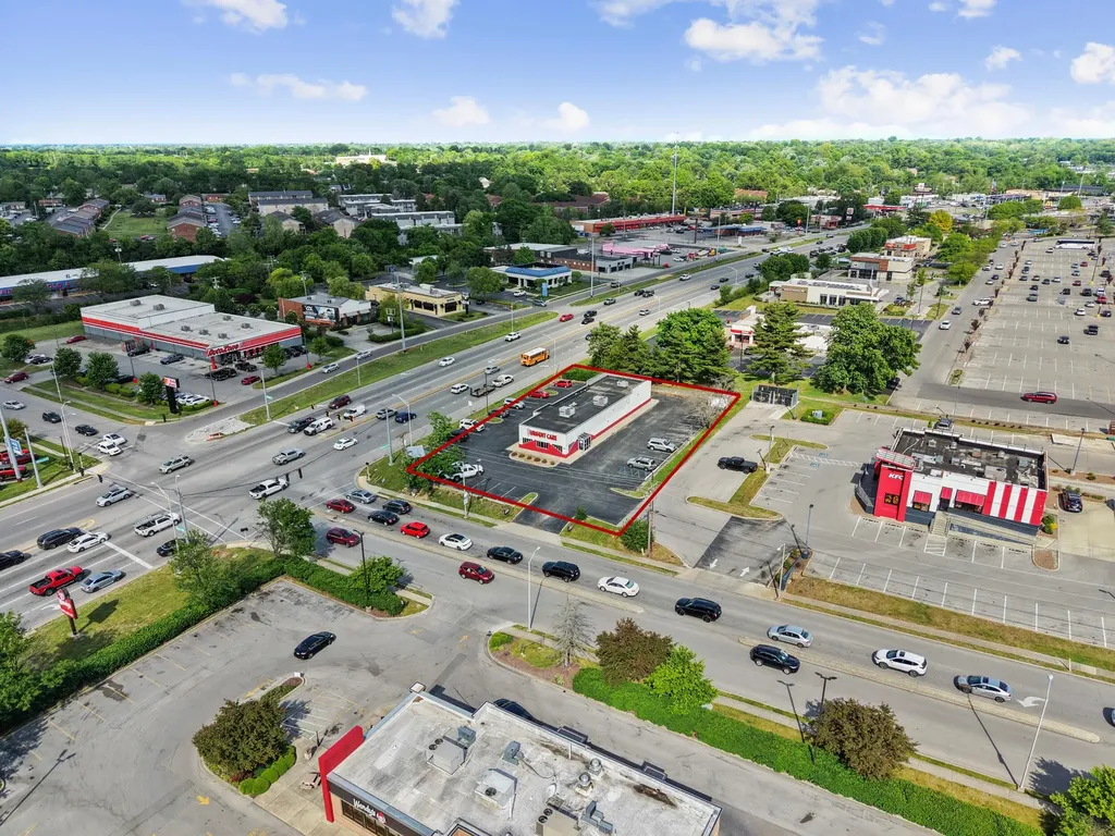 1498 Boardwalk Lexington KY 40511
