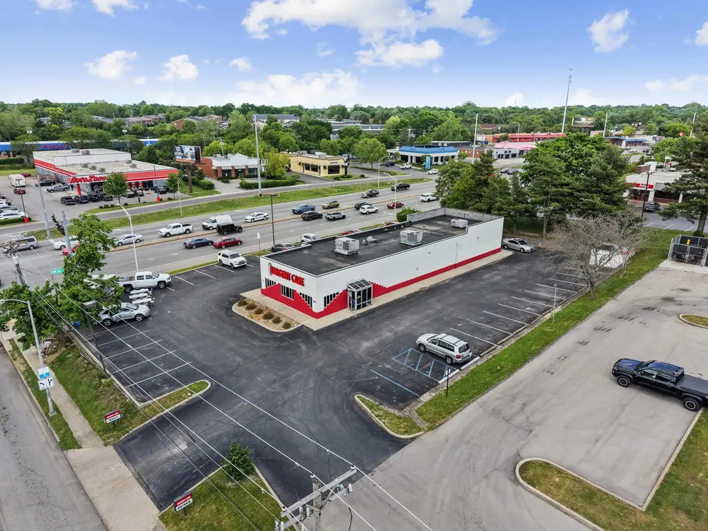 1498 Boardwalk Lexington KY 40511