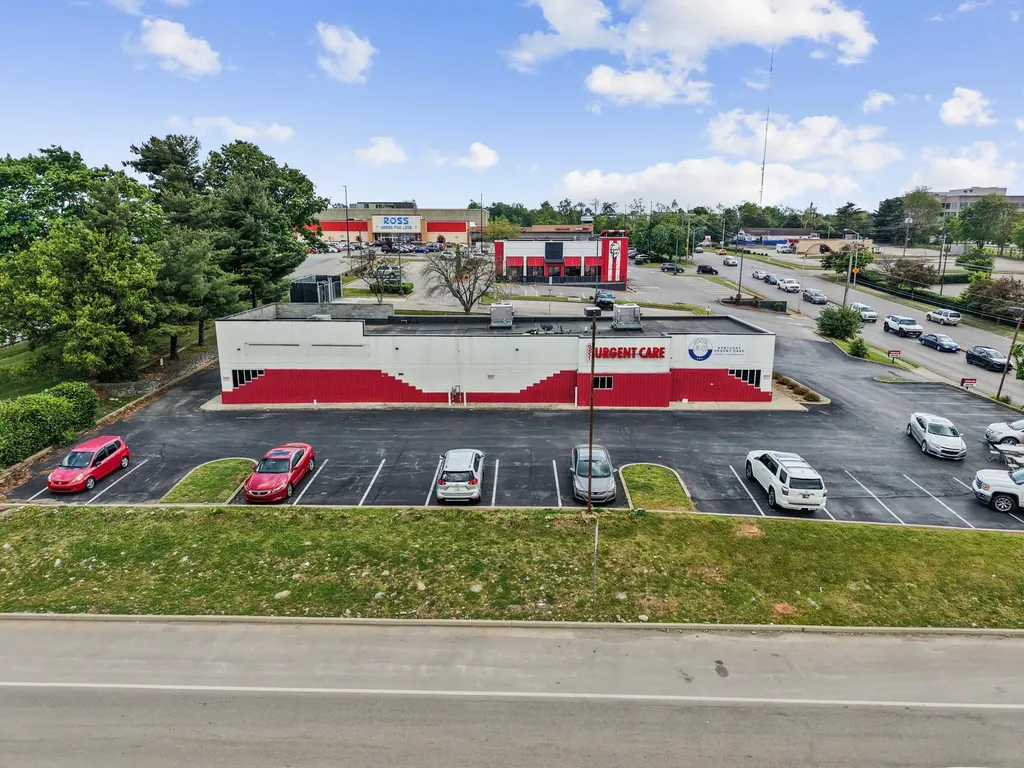 1498 Boardwalk Lexington KY 40511