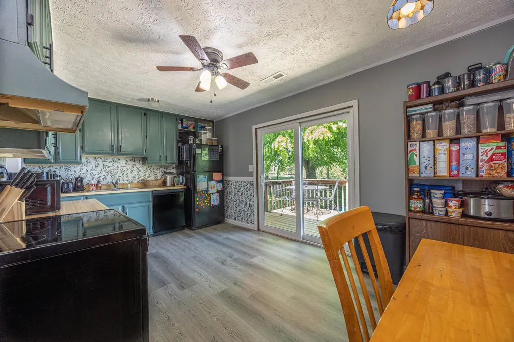 121 Mockingbird Lane Carlisle KY 40311