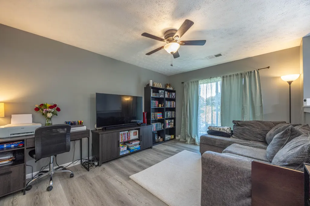 121 Mockingbird Lane Carlisle KY 40311