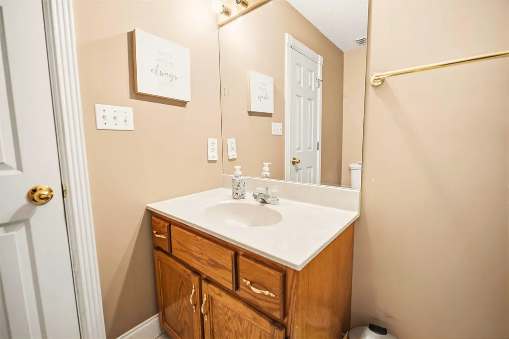 920 Hidden Loop Drive Somerset KY 42503