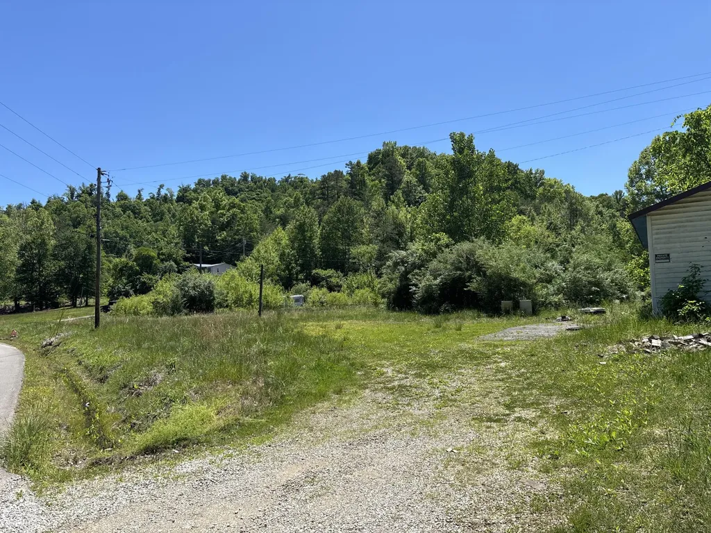 154 Arkle Road Gray KY 40734