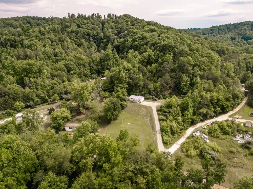 154 Arkle Road Gray KY 40734