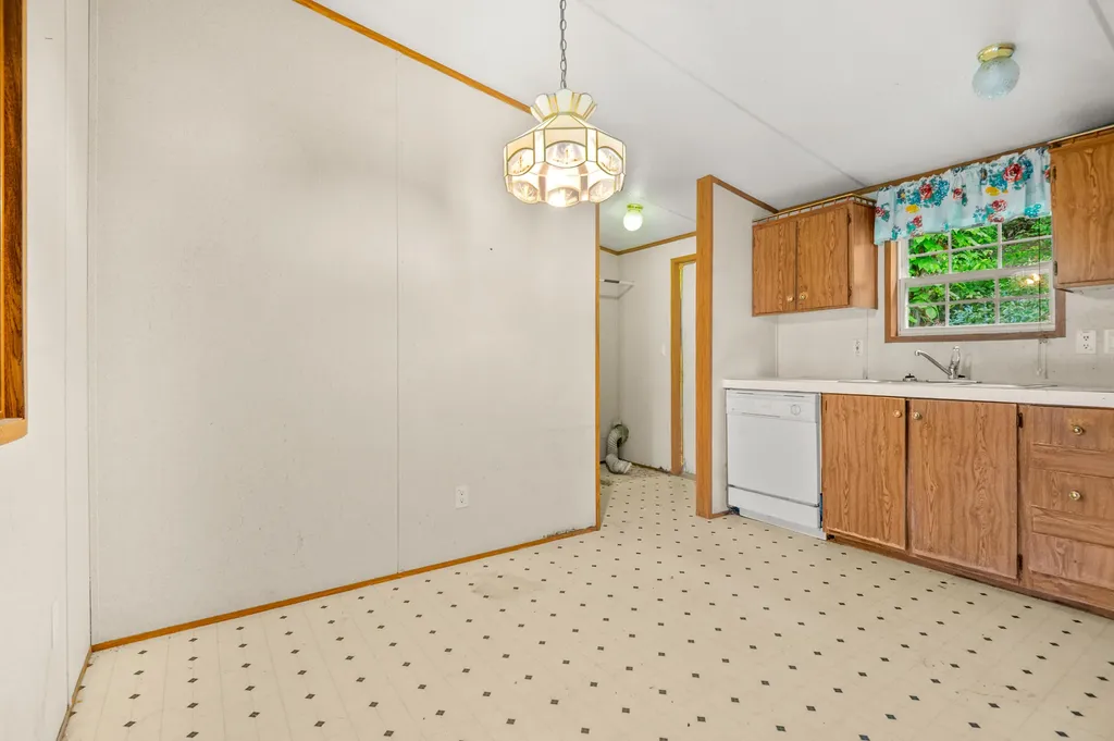 154 Arkle Road Gray KY 40734