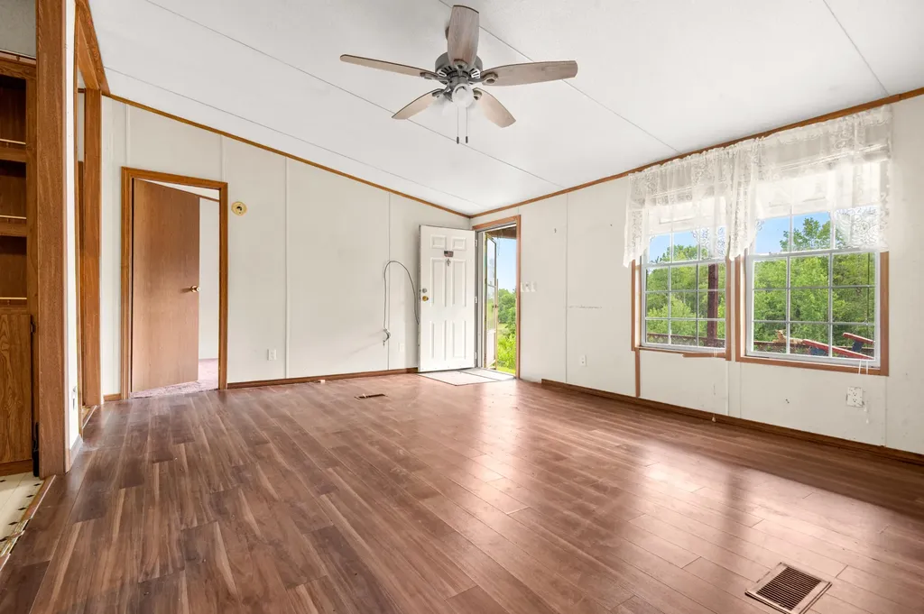 154 Arkle Road Gray KY 40734