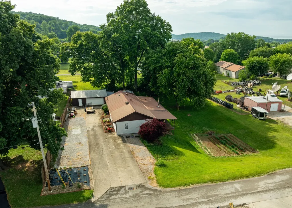 125 Bean Street Monticello KY 42633