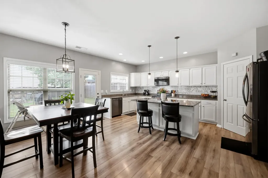 2849 Satin Leaf Park Lexington KY 40511