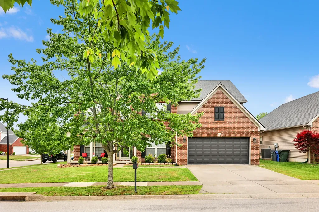 2849 Satin Leaf Park Lexington KY 40511