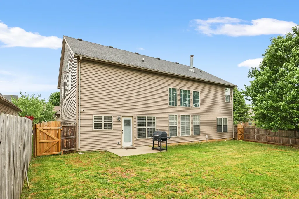 2849 Satin Leaf Park Lexington KY 40511