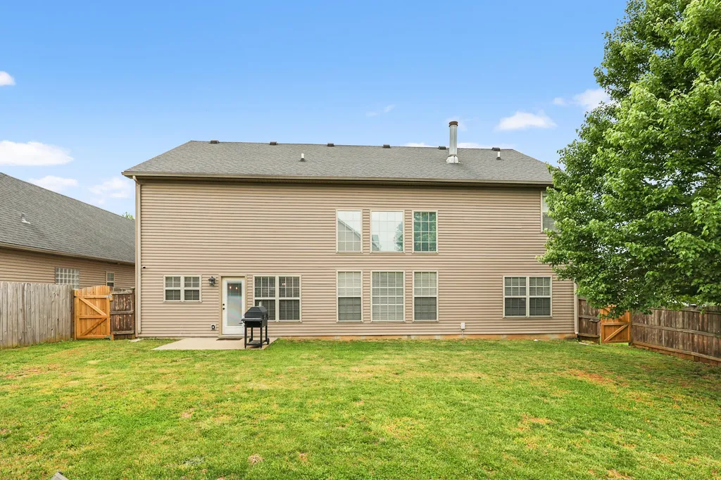 2849 Satin Leaf Park Lexington KY 40511