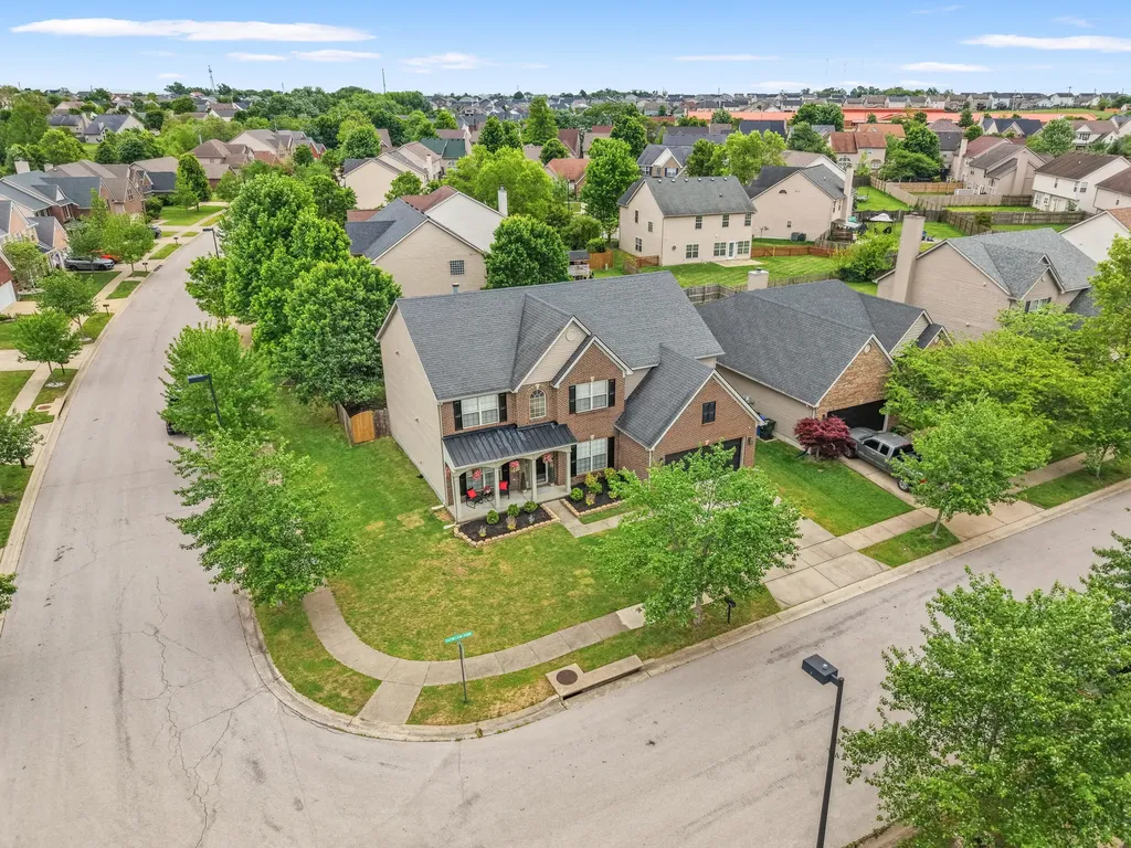 2849 Satin Leaf Park Lexington KY 40511