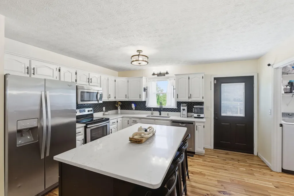 6490 Ky Highway 2141 Hustonville KY 40437
