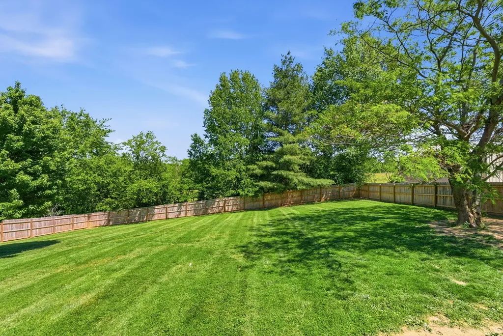 6490 Ky Highway 2141 Hustonville KY 40437