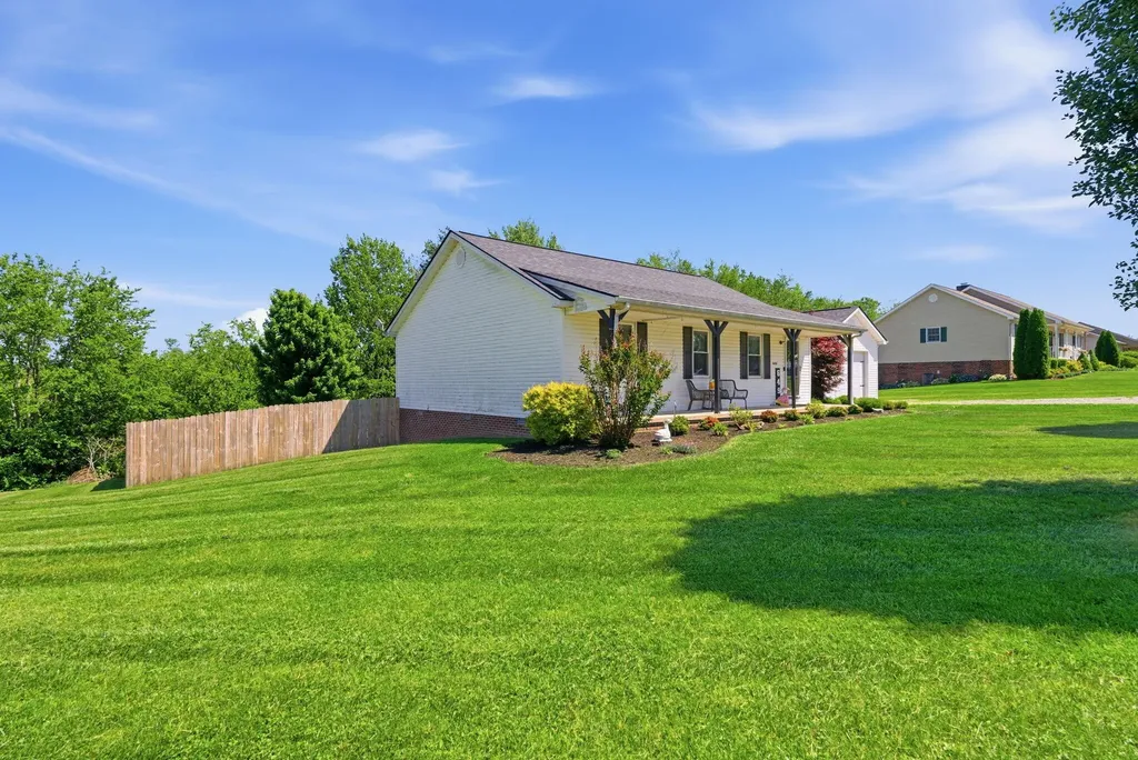 6490 Ky Highway 2141 Hustonville KY 40437