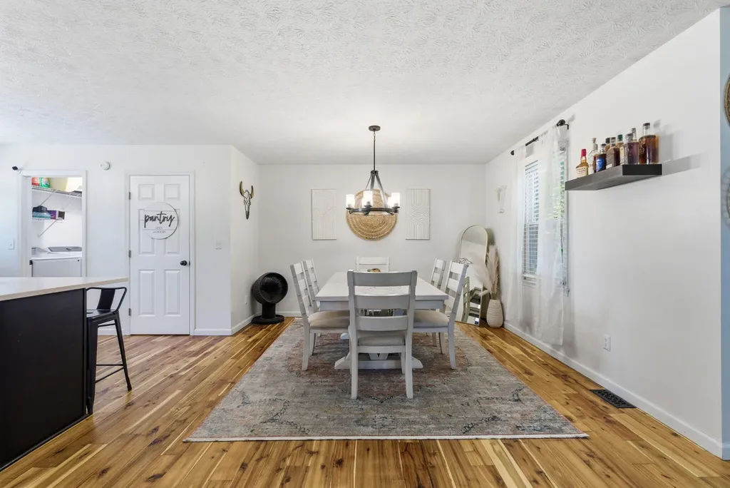 6490 Ky Highway 2141 Hustonville KY 40437