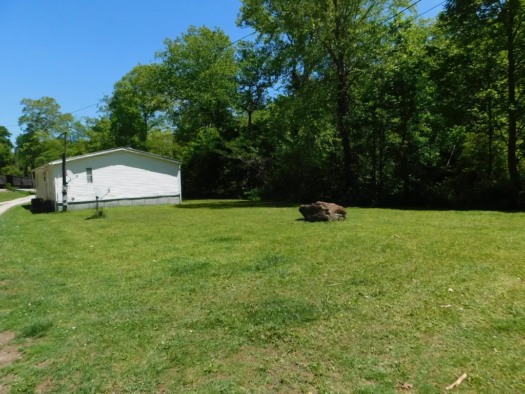 13070 N U.s. 119 Totz KY 40870