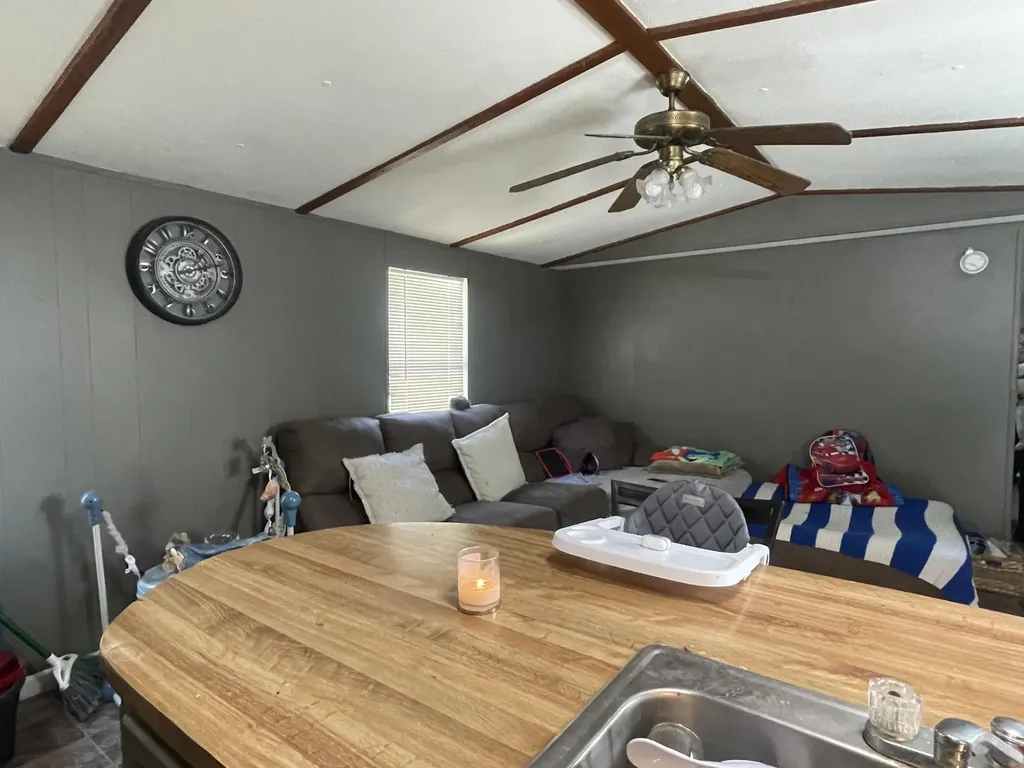 13070 N U.s. 119 Totz KY 40870