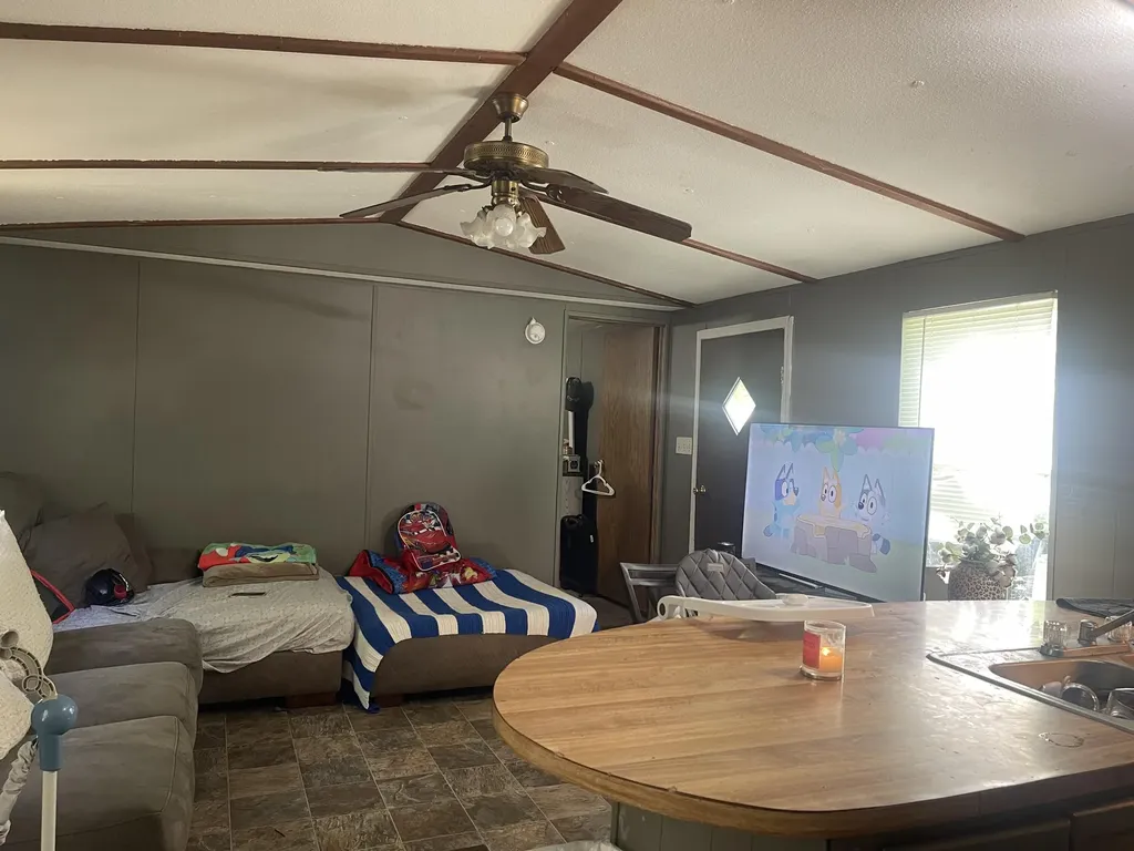 13070 N U.s. 119 Totz KY 40870