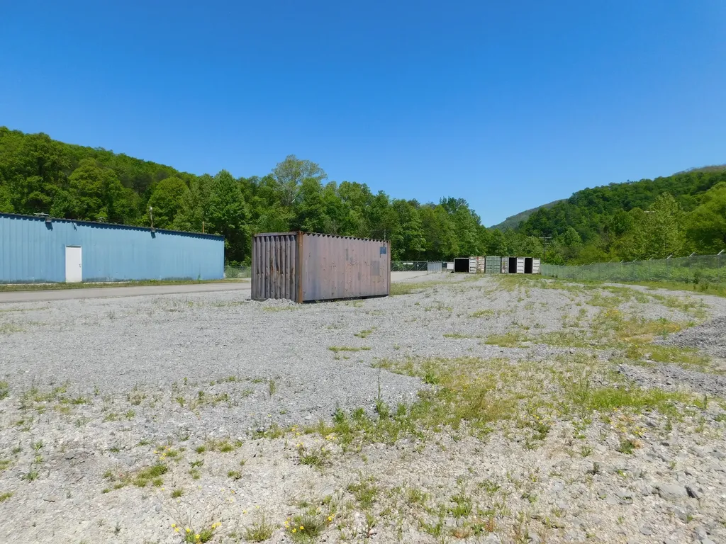 13070 N U.s. 119 Totz KY 40870