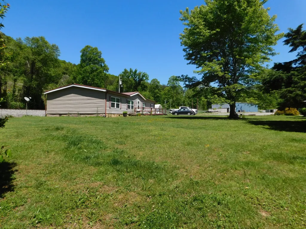 13070 N U.s. 119 Totz KY 40870