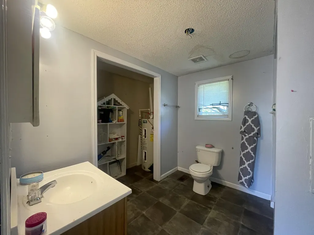 13070 N U.s. 119 Totz KY 40870