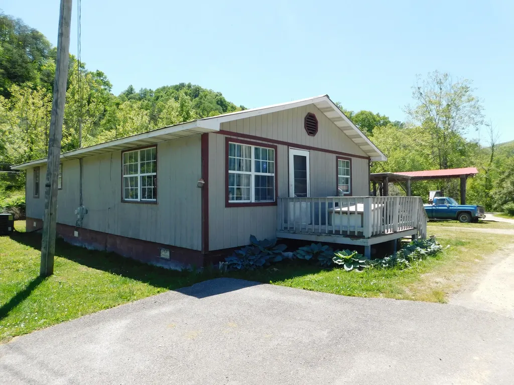 13070 N U.s. 119 Totz KY 40870