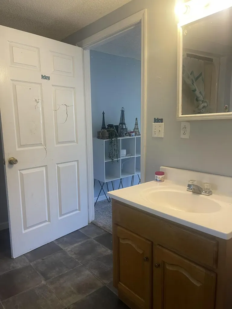 13070 N U.s. 119 Totz KY 40870